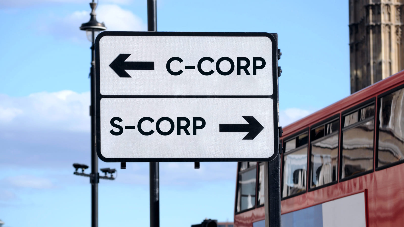 Корпорации в Соединенных Штатах бывают двух видов: C-Corp и S-Corp