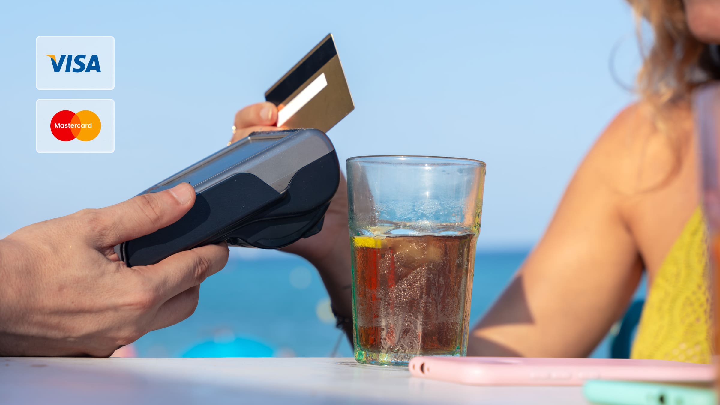 Специалисты Easy Payments поберут для вас банк с подходящими условиями и помогут с оформление банковской карты VISA / MasterCard.