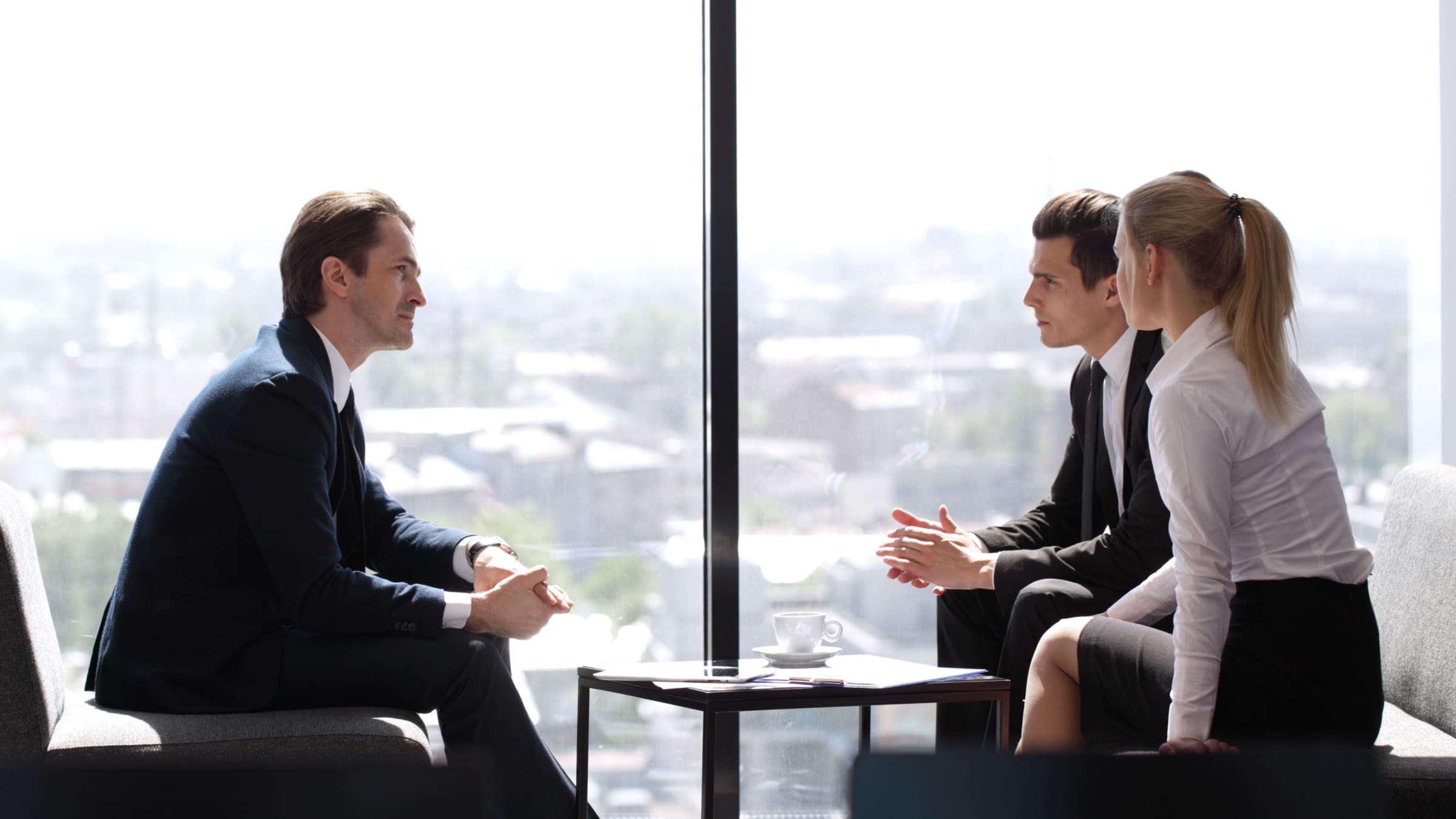 Процесс получения лицензии подтверждает легальный статус.