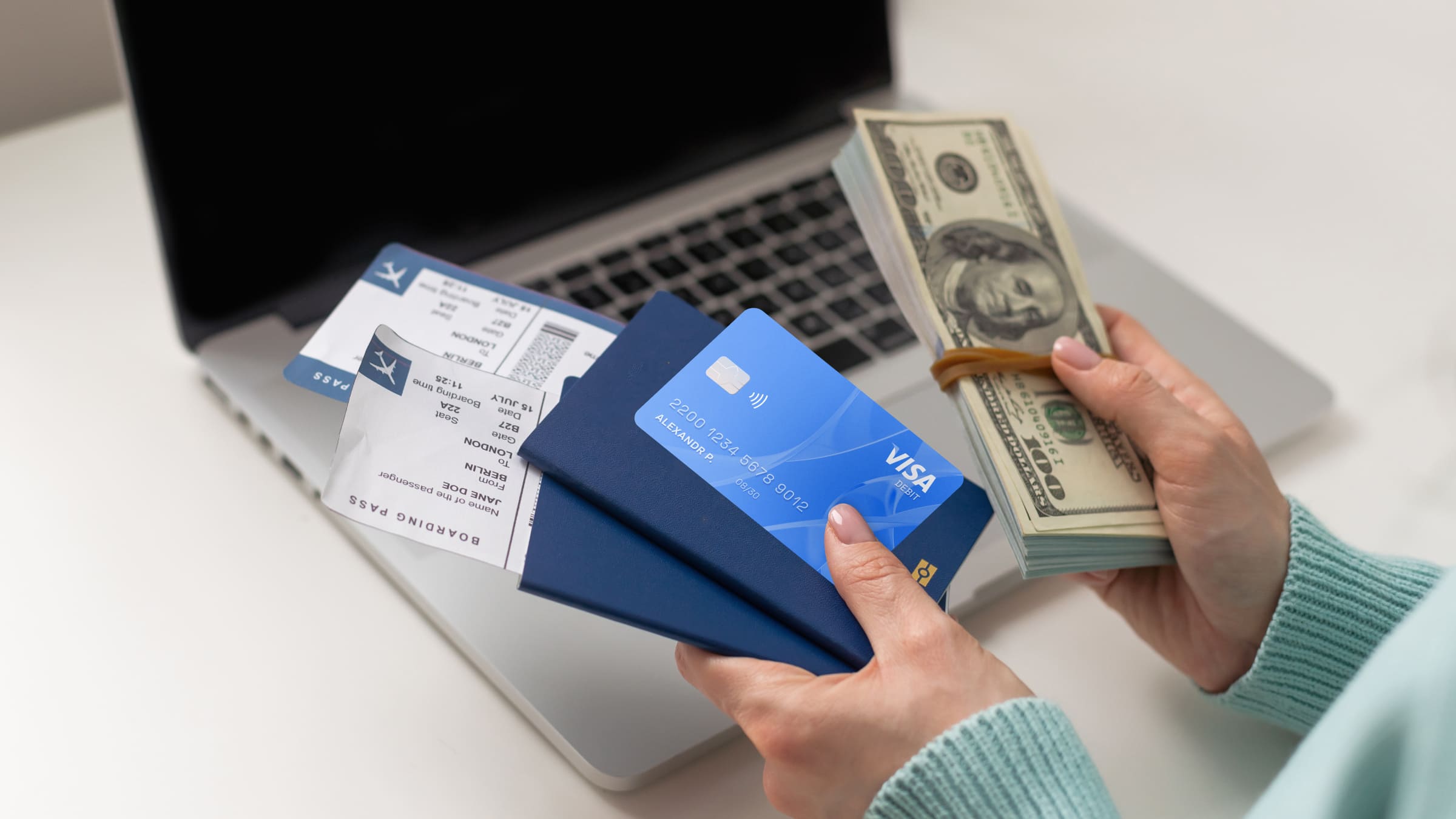 Иностранная карта облегчает оплату и делает расчеты за границей безопасными. 