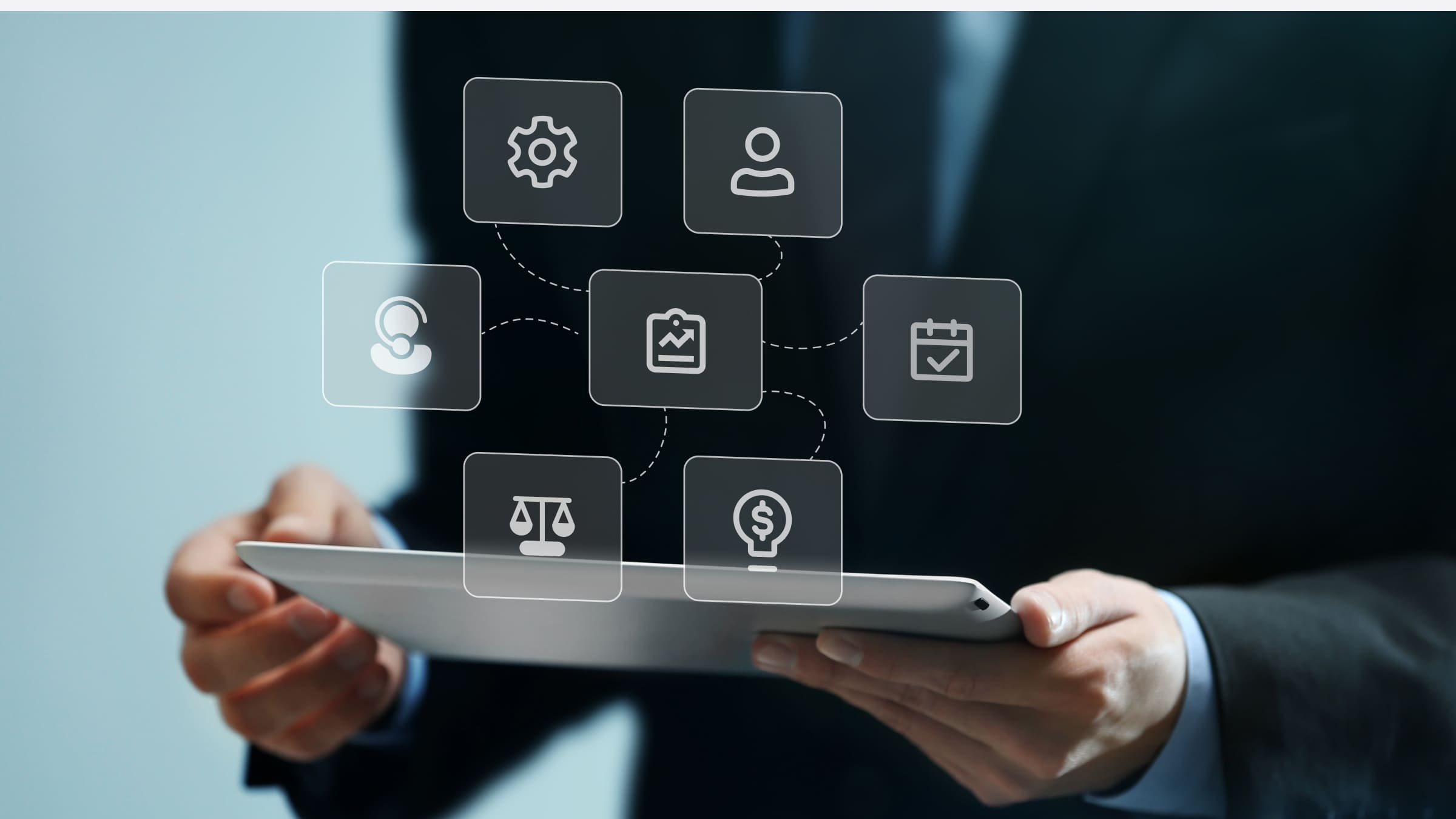 Продажа услуг требует понимания потребностей клиентов и умения убедительно представить их ценность.