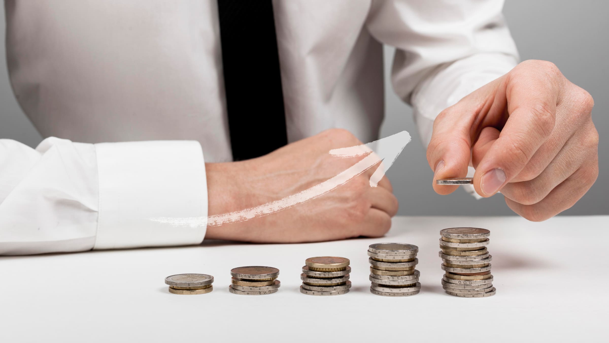 Старт продаж услуг онлайн во многом зависит от правильного подхода к клиентам и качества сервиса.