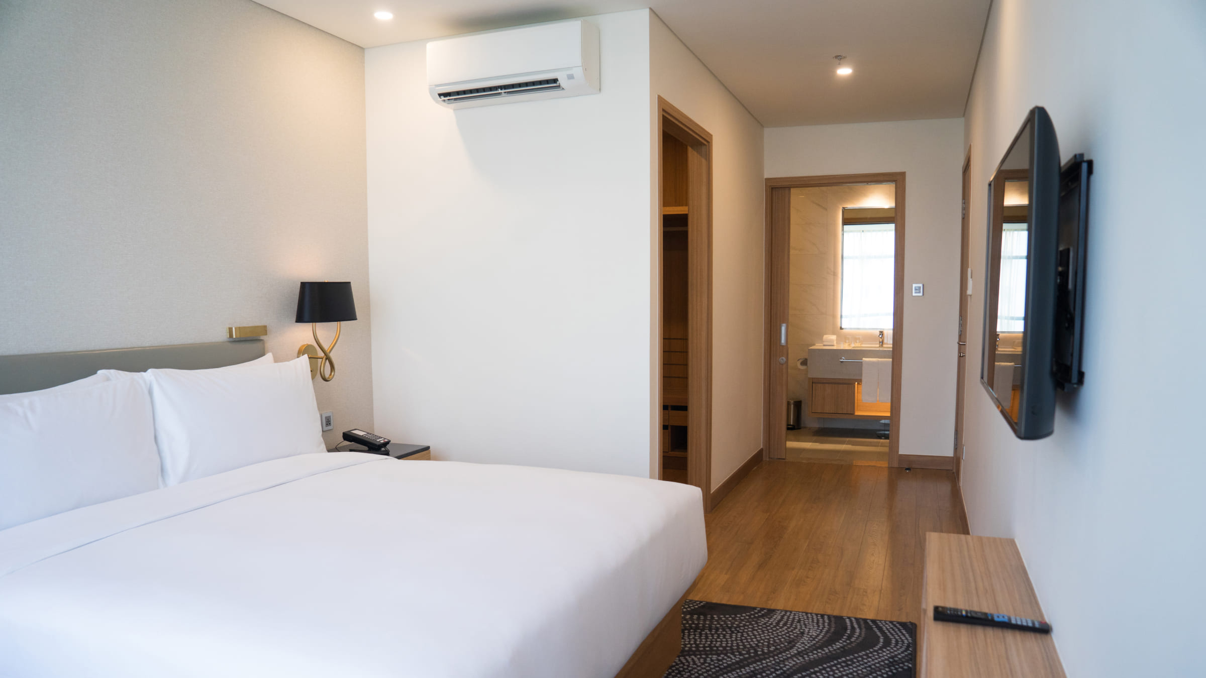 Бронирование отелей на российских сайтах не вызывает сложностей.