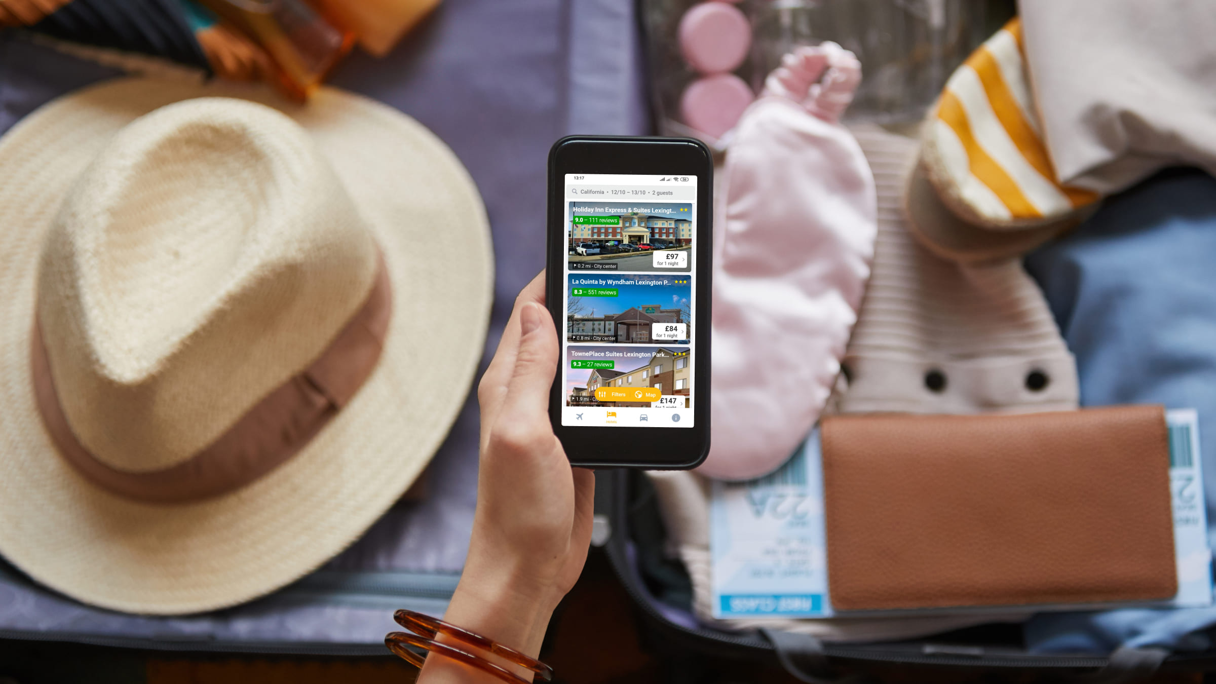 Поиск отеля за границей становится проще при доступе к международным сервисам бронирования.