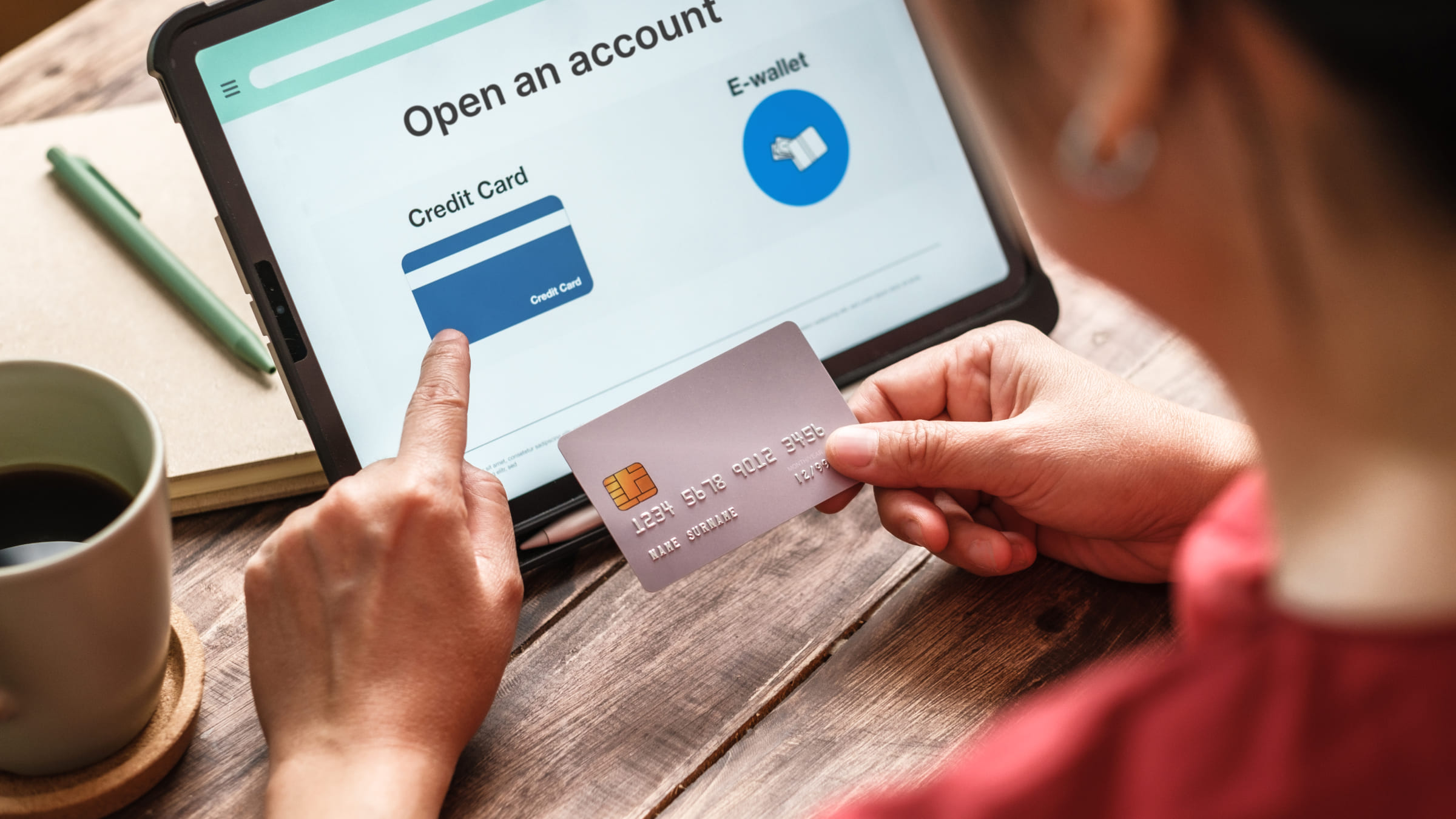 Оформить зарубежную VISA / MasterCard можно всего за пару дней.