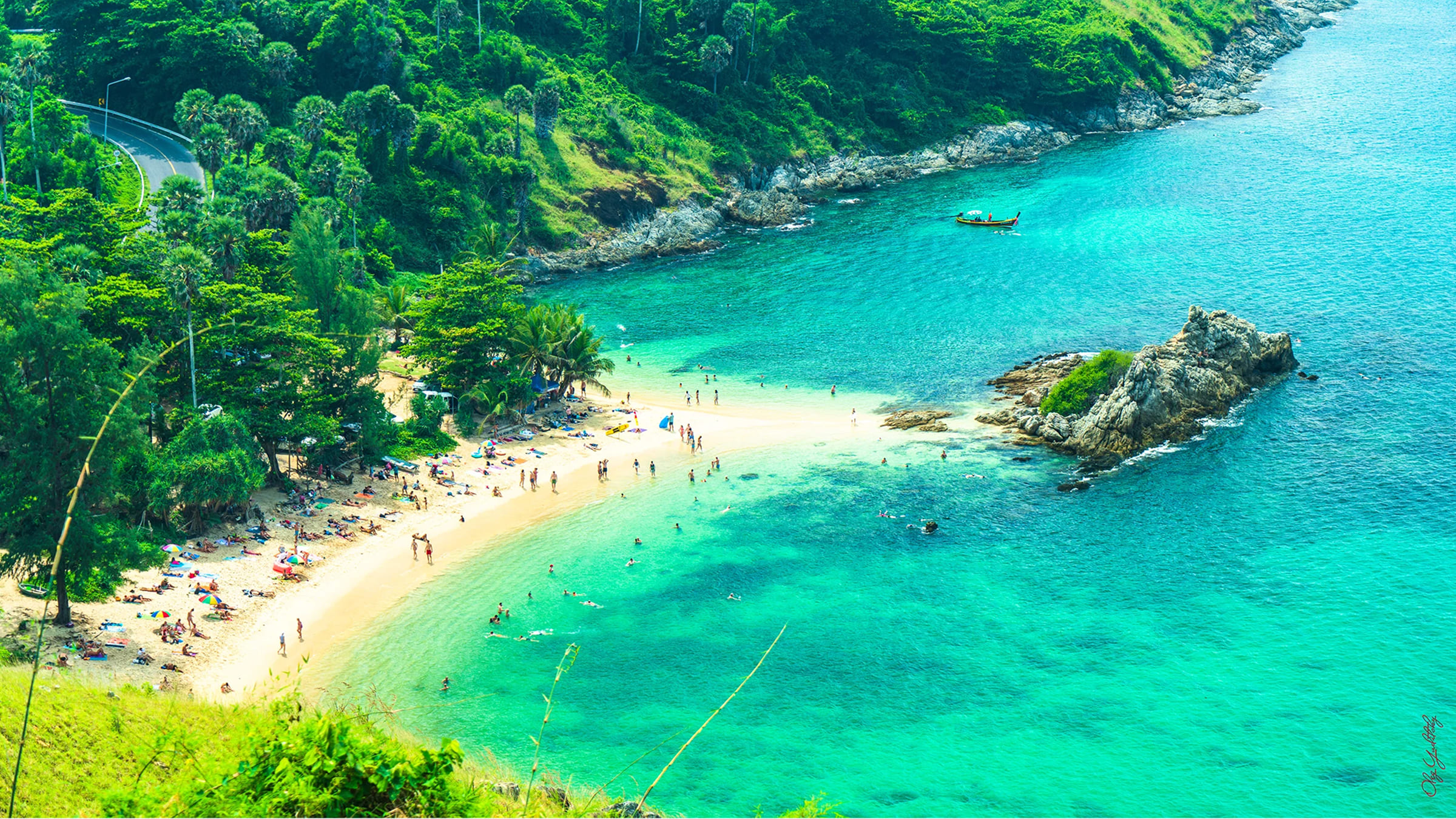 В Таиланд в жаркий сезон стоит изнуряющая жара.