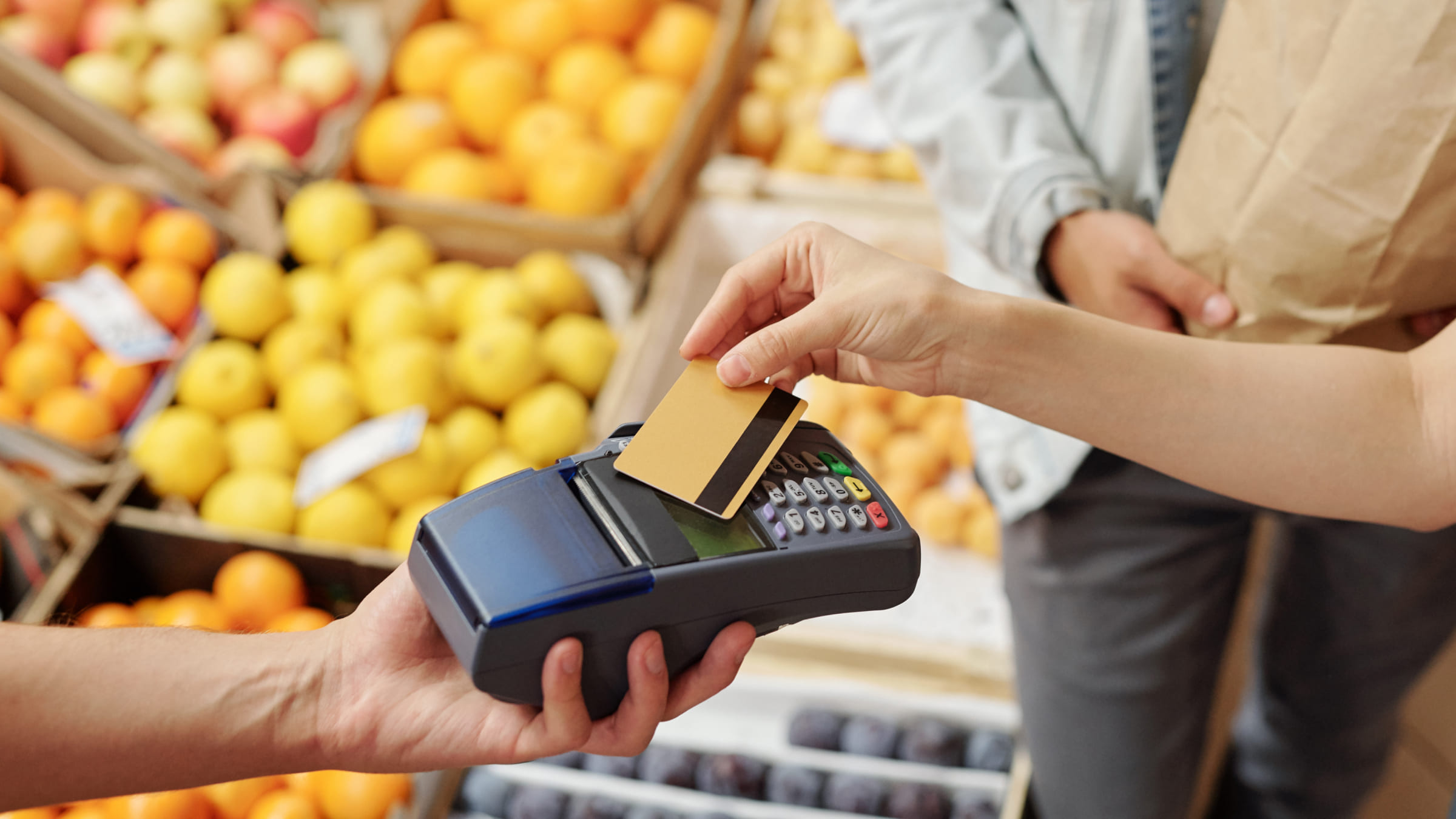 В Таиланд покупки оплачивают иностранными картами.