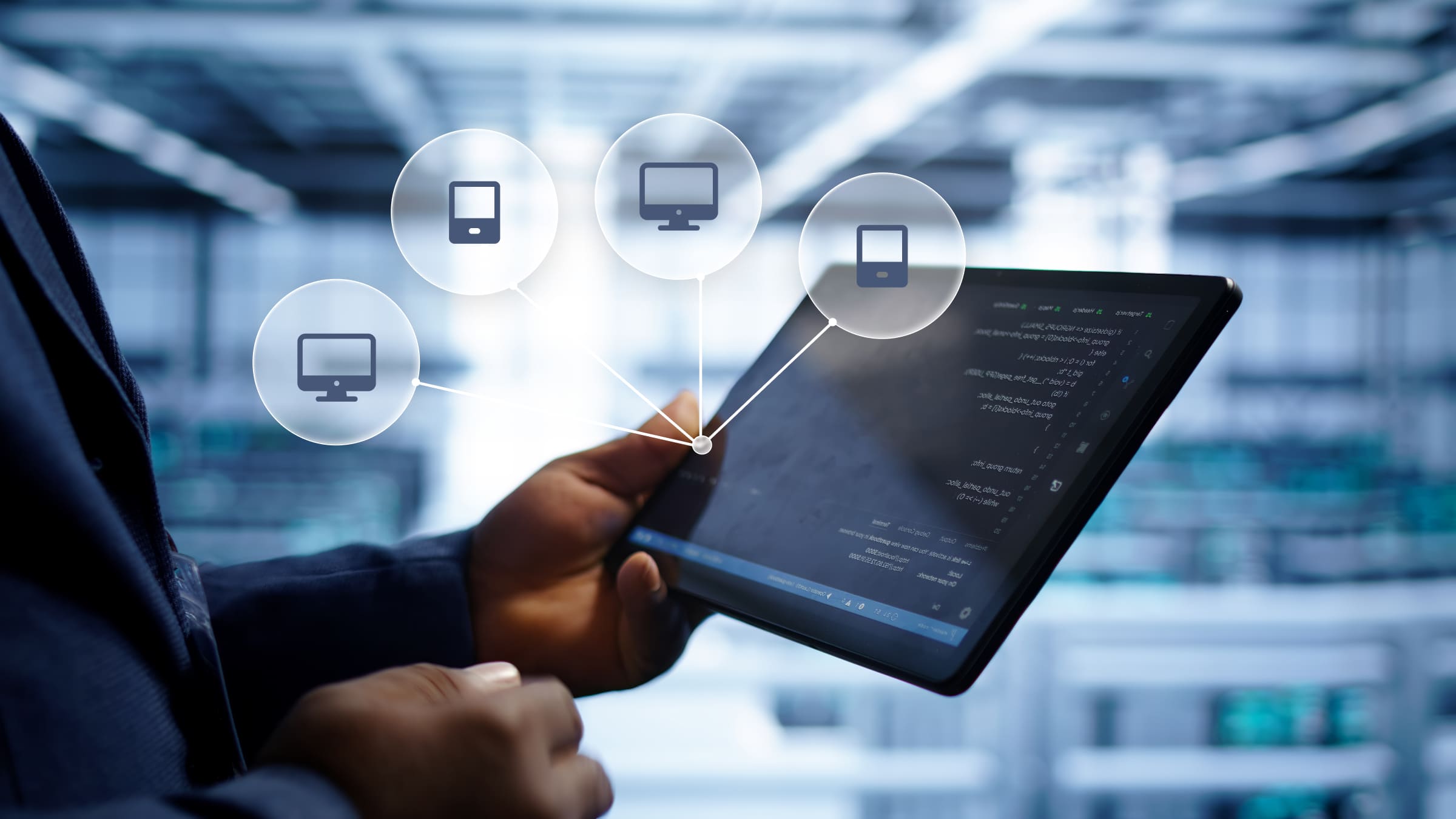 SaaS-сервисы работают по подписке через облако.