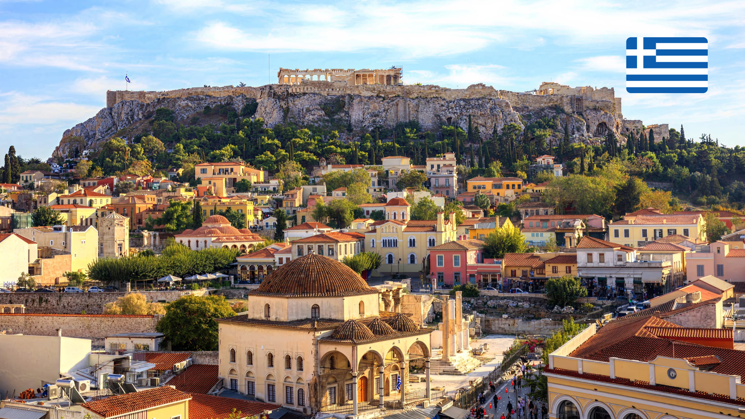 Весной Греция радует теплой погодой, цветущими пейзажами и спокойным отдыхом у моря.