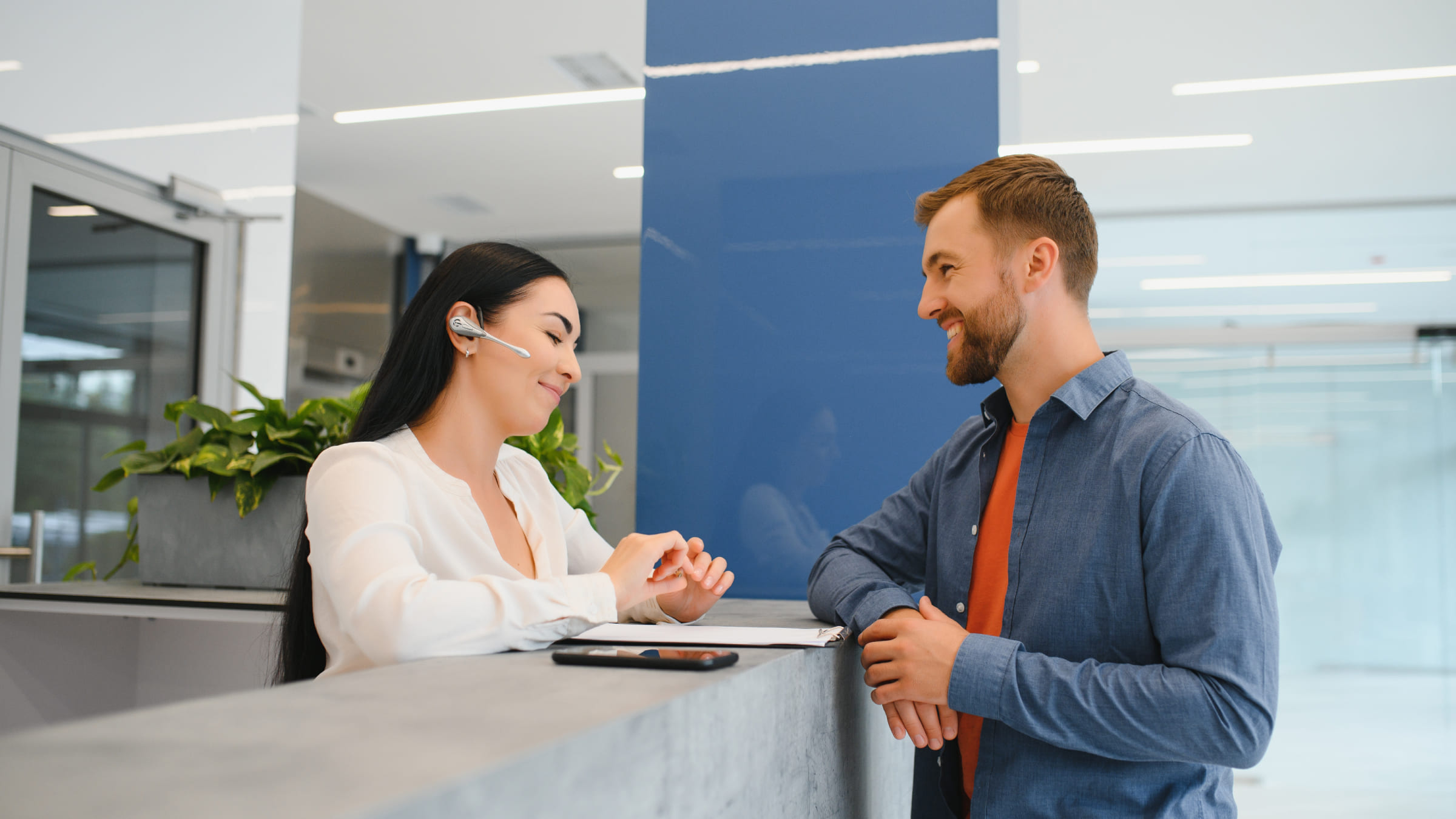 Любой счет в Сербии требует личного посещения банка.