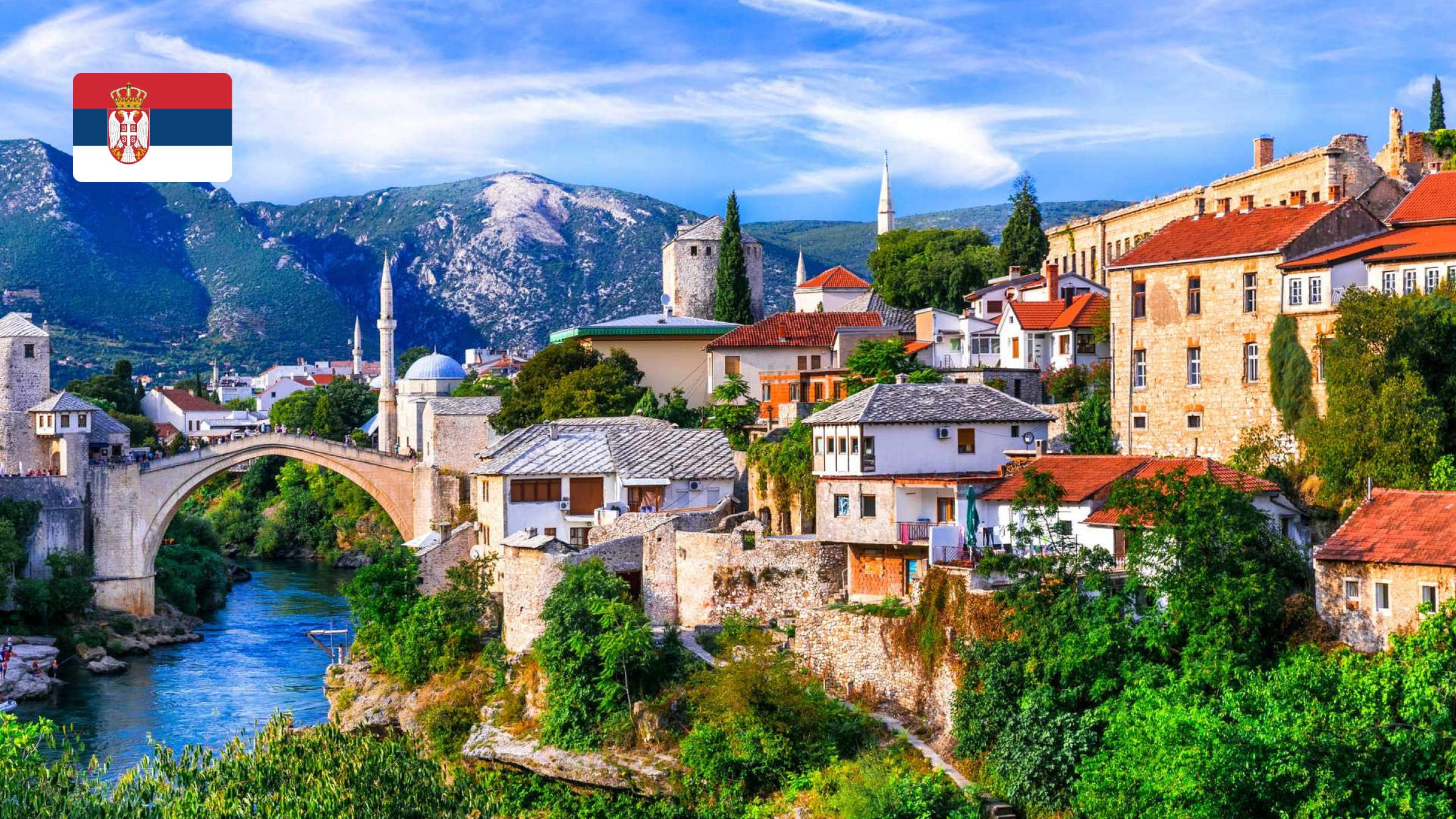 Сербия: крепость Калемегдан на слиянии Савы и Дуная, историческая архитектура и зелень.